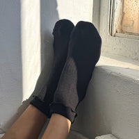 Ruffled Hugger Socks - Black