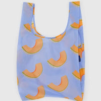 standard baggu in blue and cantaloupes