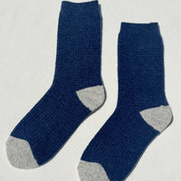 le bon wool waffle socks in denim and stone