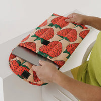 Puffy Laptop Sleeve 16" - Strawberry
