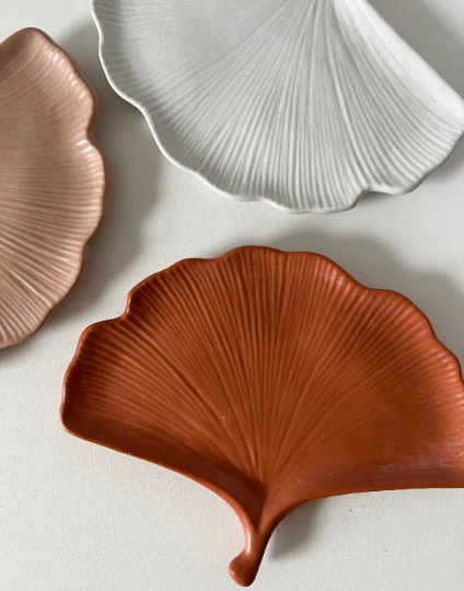 Ginkgo Leaf Tray - Terracotta