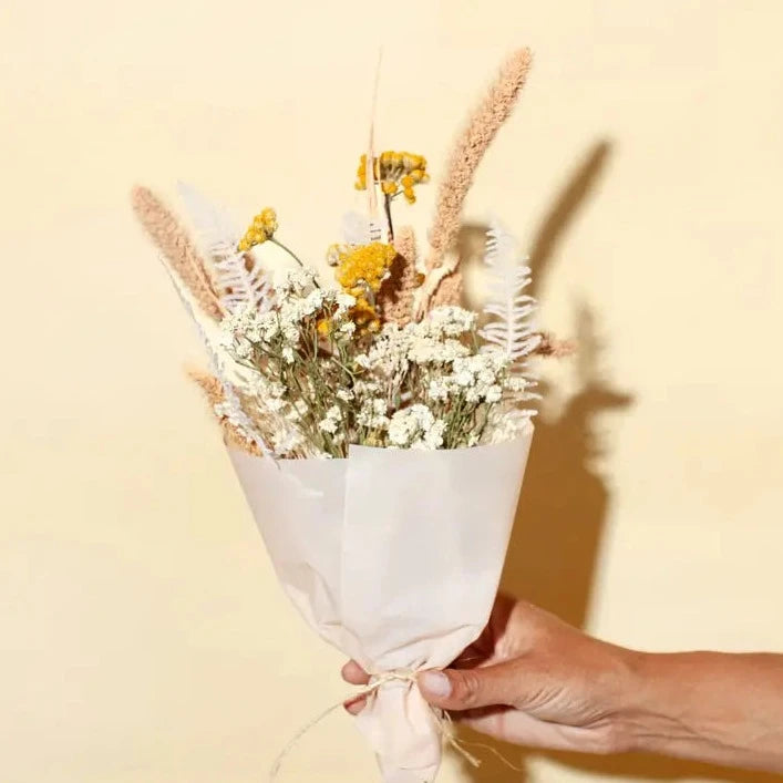 Petite Dried Bouquet - Peaches & Cream