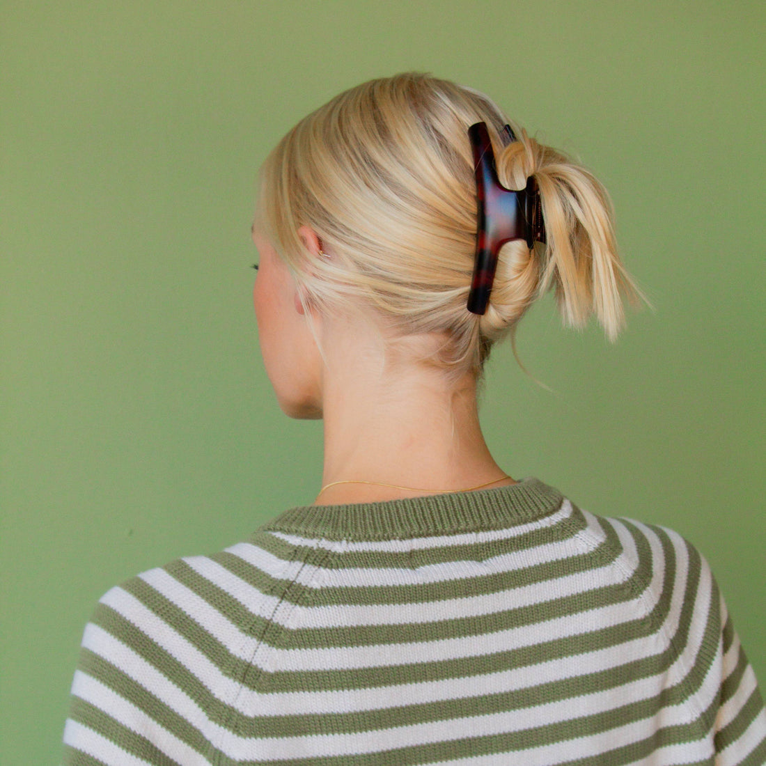 matte tortoise large claw clip