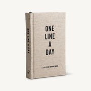 One line a day - a five year memory book with canvas cover