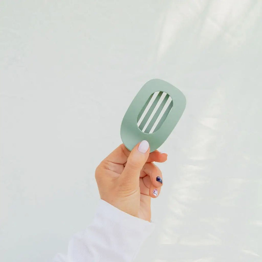 Circle Cutout Flat Claw Clip