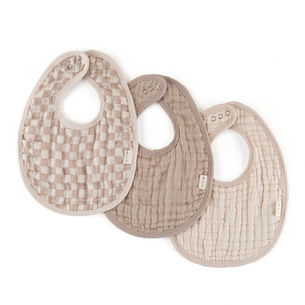 Itzy Bib - Neutral Checkered