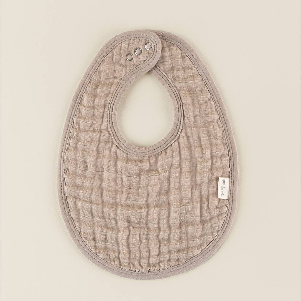 Itzy Bib - Neutral Checkered