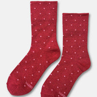 le bon sneaker socks in polka dot red pink